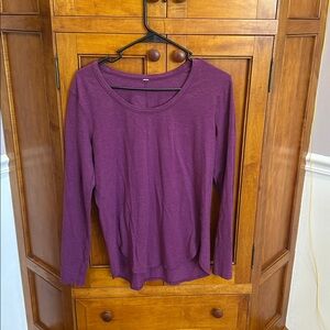 lululemon athletica Long Sleeve Top size 6